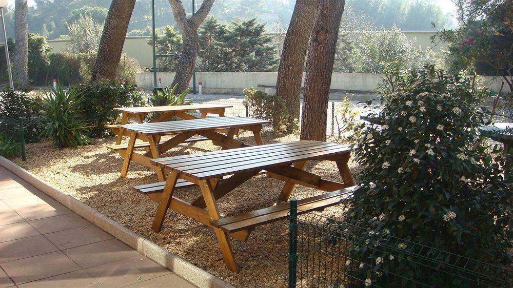 Hotel Parc Azur - Toulon Ольюль Екстер'єр фото