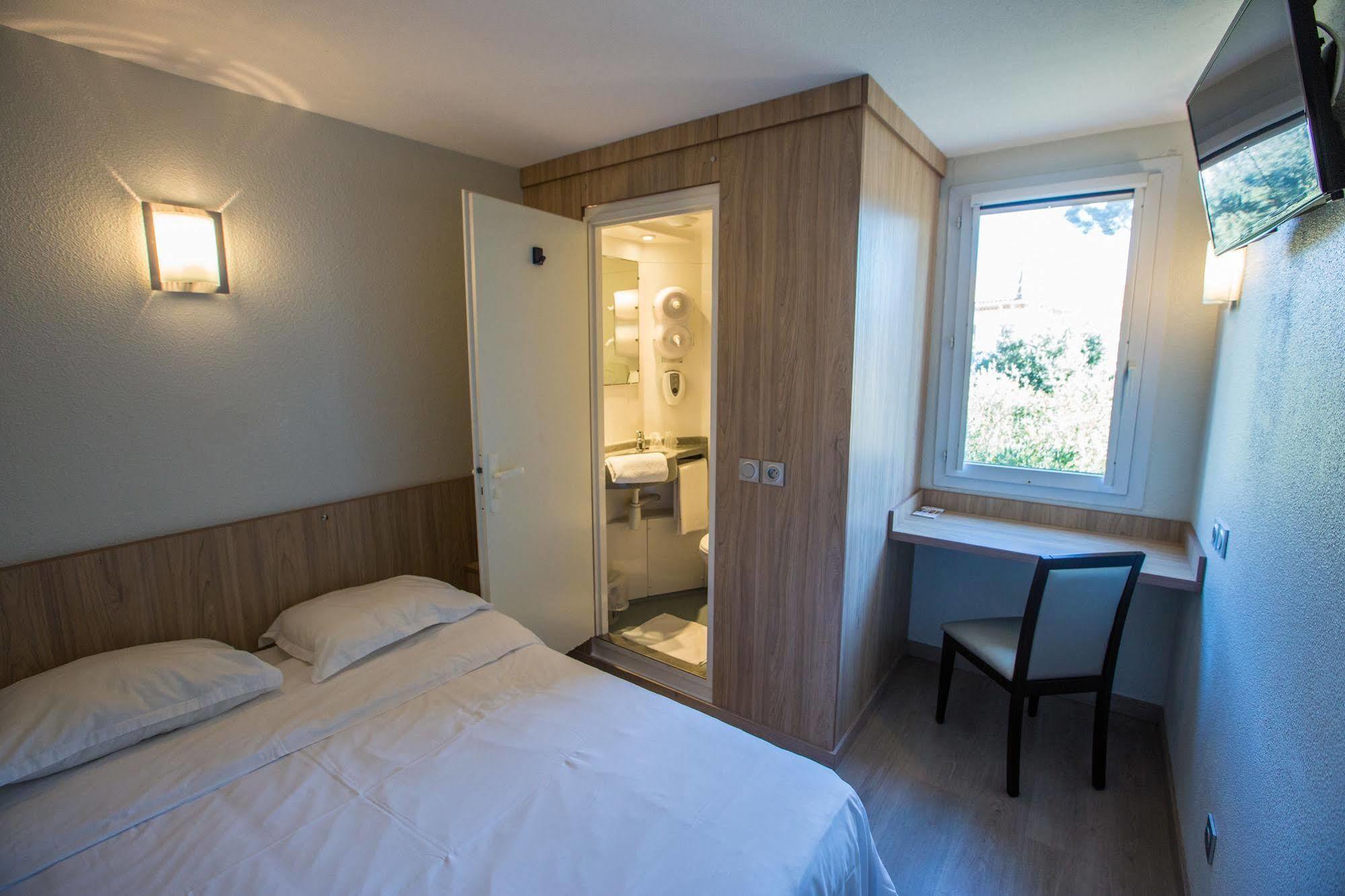 Hotel Parc Azur - Toulon Ольюль Екстер'єр фото